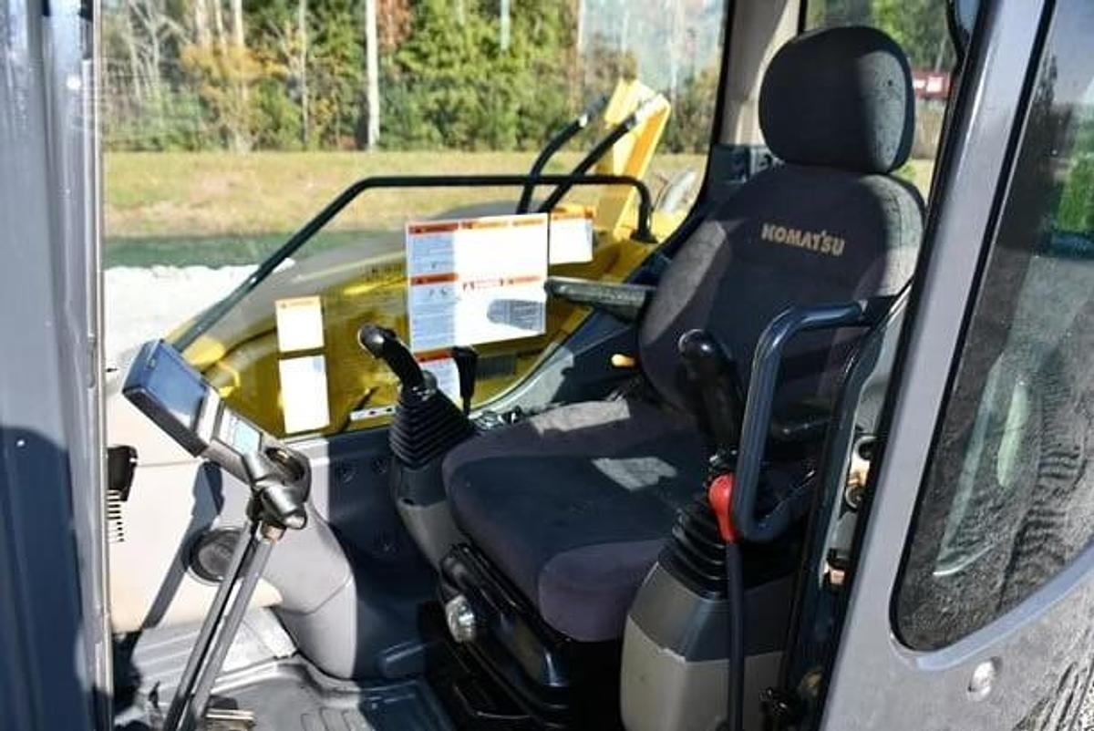 Used 2021 Komatsu PC88MR-11