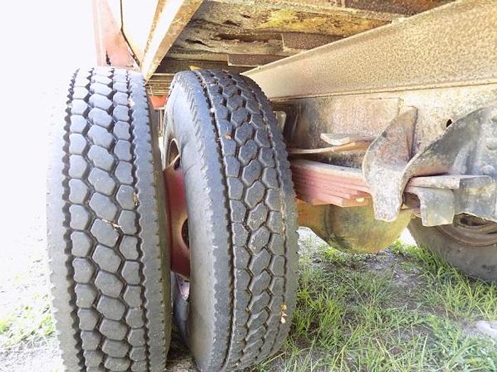 Used 2000 GMC C7500 Grapple Truck