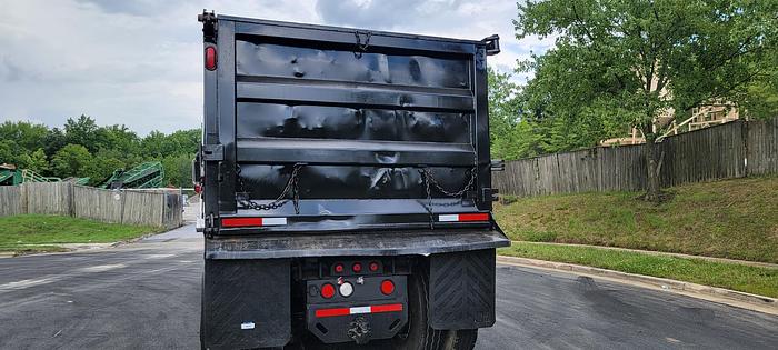 Used 2006 *** ALLISON AUTO *** MACK CV713 Granite