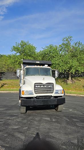 Used 2005 *** ALLISON AUTOMATIC *** Mack CV713 Granite