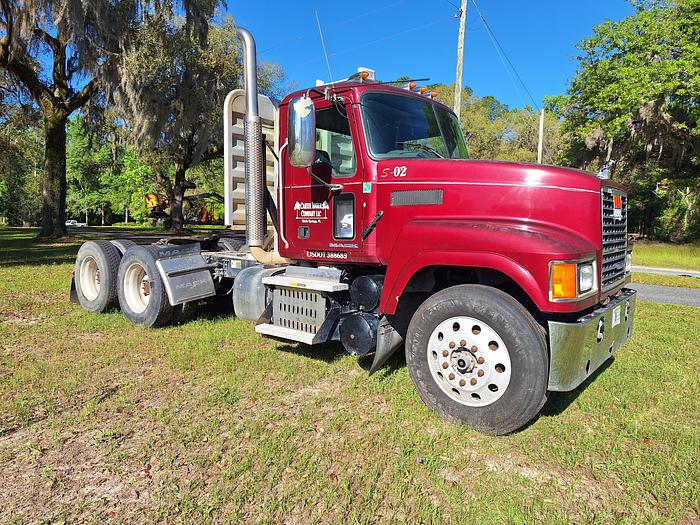 Used 2014 Mack CHU613