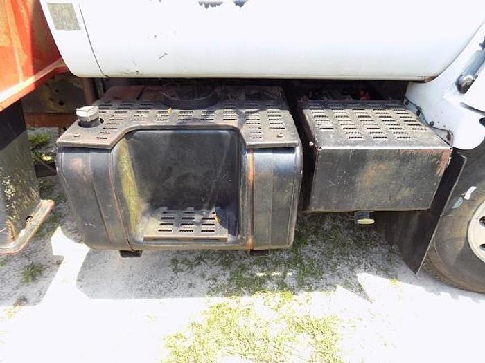 Used 2000 GMC C7500 Grapple Truck