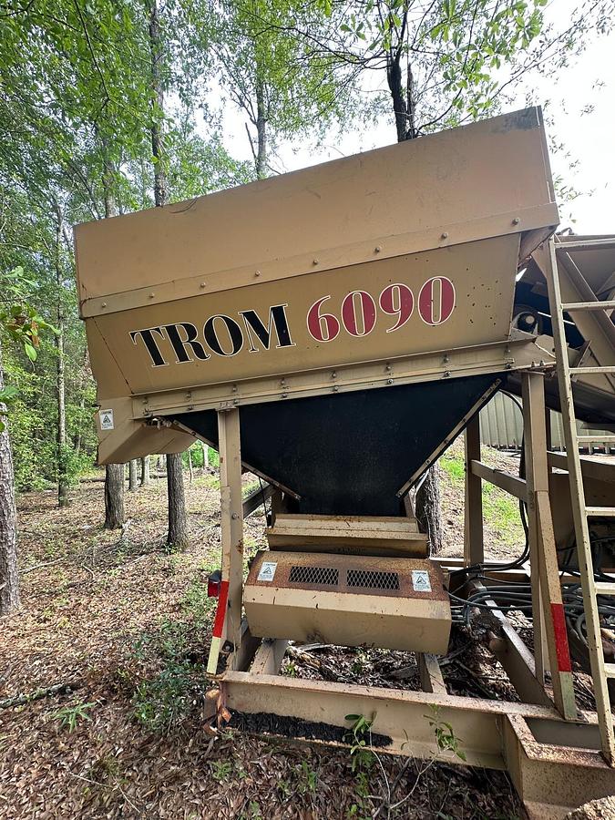 Used 2014 Screen USA 6090