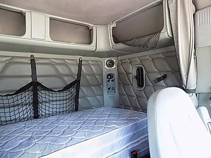 Used 2007 Freightliner Columbia 120, CAT C13