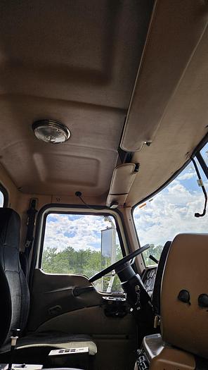 Used 2003  Mack *** ALLISON AUTOMATIC *** CV713 Granite