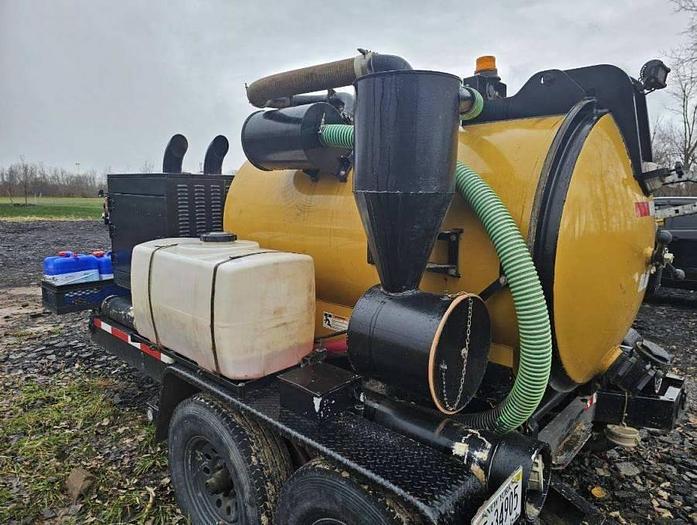 Used 2006 McElrath Vermeer 500Gal