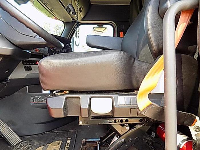 Used 2019 Freightliner Cascadia 126 **Automated Transmission**