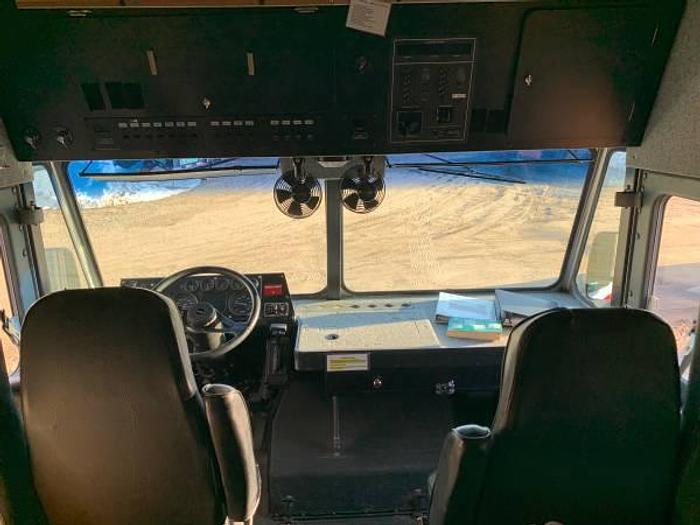 Used 2001 Freightliner MT45 Grunman Olson Fire/Rescue Mobile Command Center