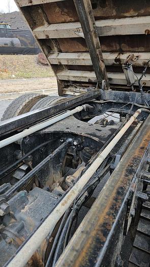 Used 2005 Mack CV713 Granite