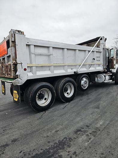 Used 2005 Mack CV713 Granite