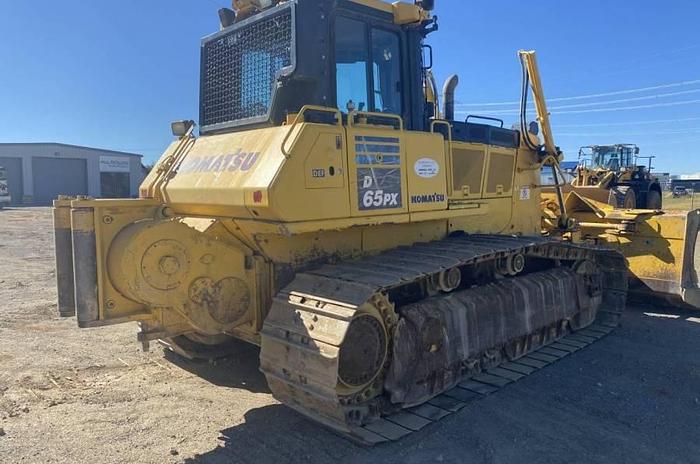 Used 2018 Komatsu D65PX-18