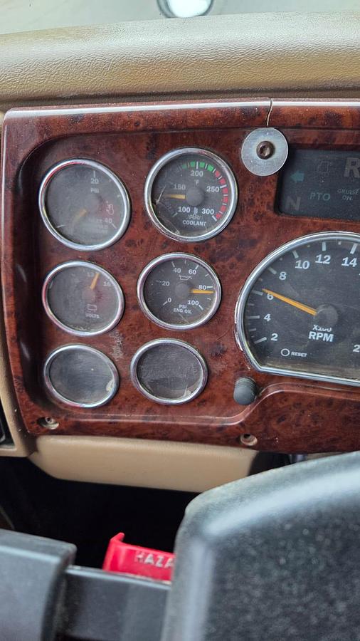 Used 2003 Mack *** ALLISON AUTOMATIC *** CV713 Granite