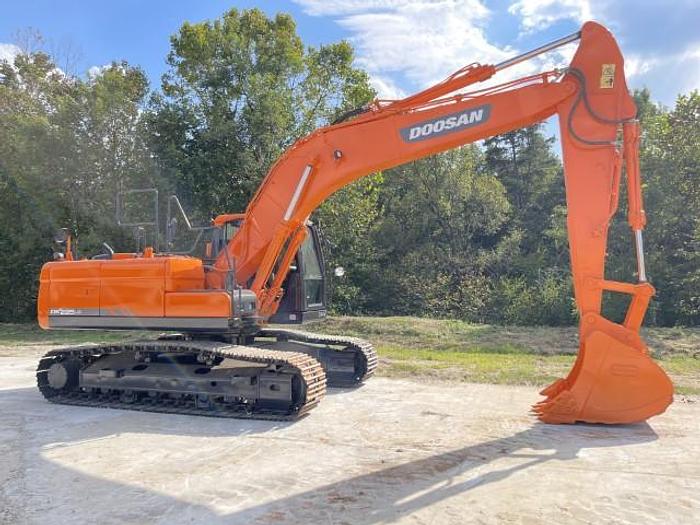 Used 2017 Doosan DX225LC
