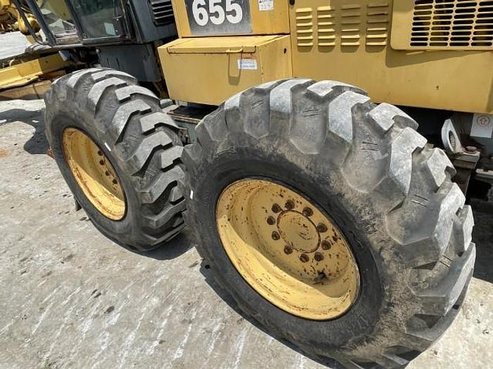 Used 2002 Komatsu GD655-3