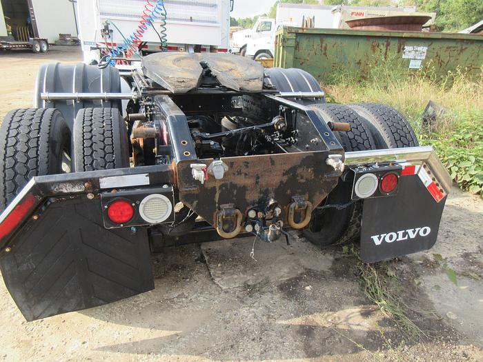 Used 2018 Volvo Road tractor/ has Wet line kit