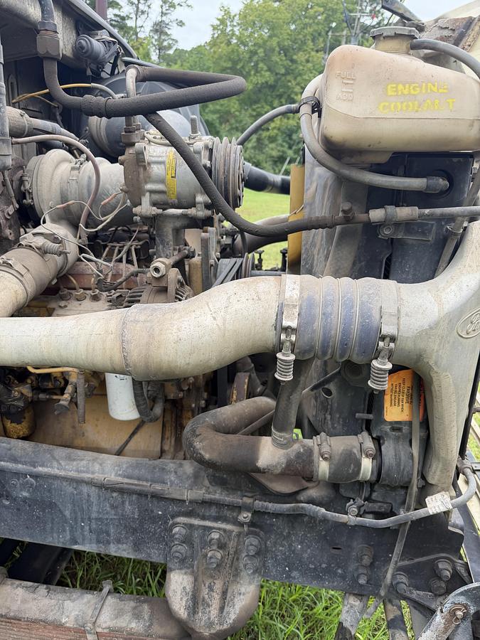 Used 1998 Ford LT 9513 Tri Axle