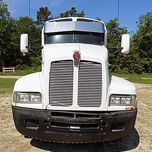 Used 2001 Kenworth T600 Sleeper, CAT C15