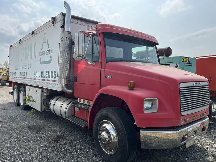 Used 2002 Freightliner FL-80