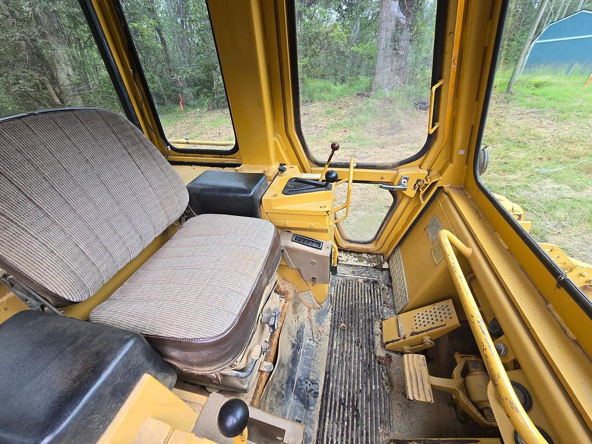 Used 1987 CAT 953