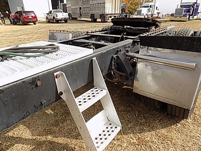 Used 2014 Kenworth T6 Tandem Axle Sleeper