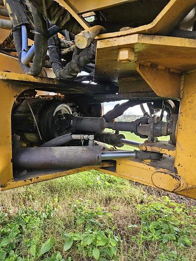 Used 2000 OXBO Big Jack with VPC1500 Bean Head