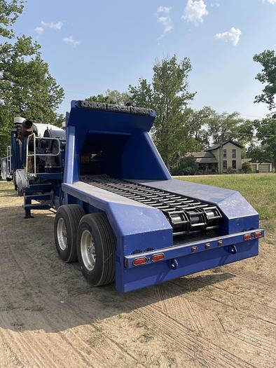 Used 2009 Peterson 4300 whole tree chipper