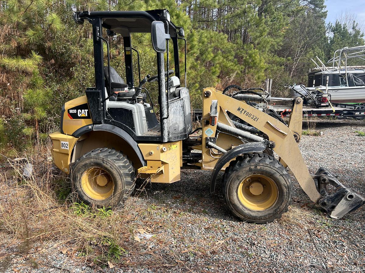 Used 2017 CAT 903D