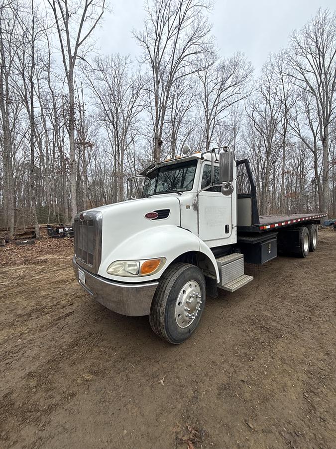 Used 2007 Peterbilt 335 Peterbuilt Tandem Rollback