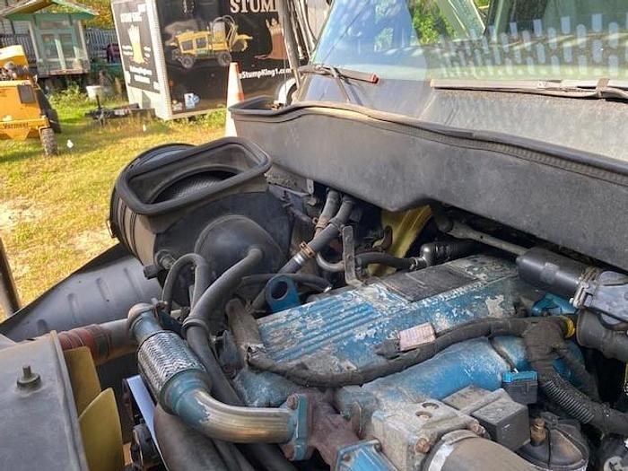 Used 2005 International 4300SBA