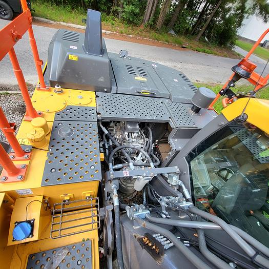 Used 2021 Volvo EC220E