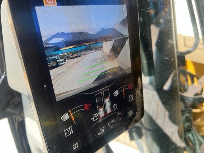 Used 2018 CATERPILLAR 320