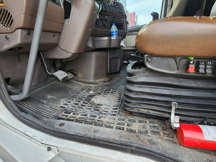 Used 2014 Volvo VLN64T670