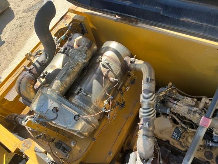 Used 2017 Caterpillar 320FL
