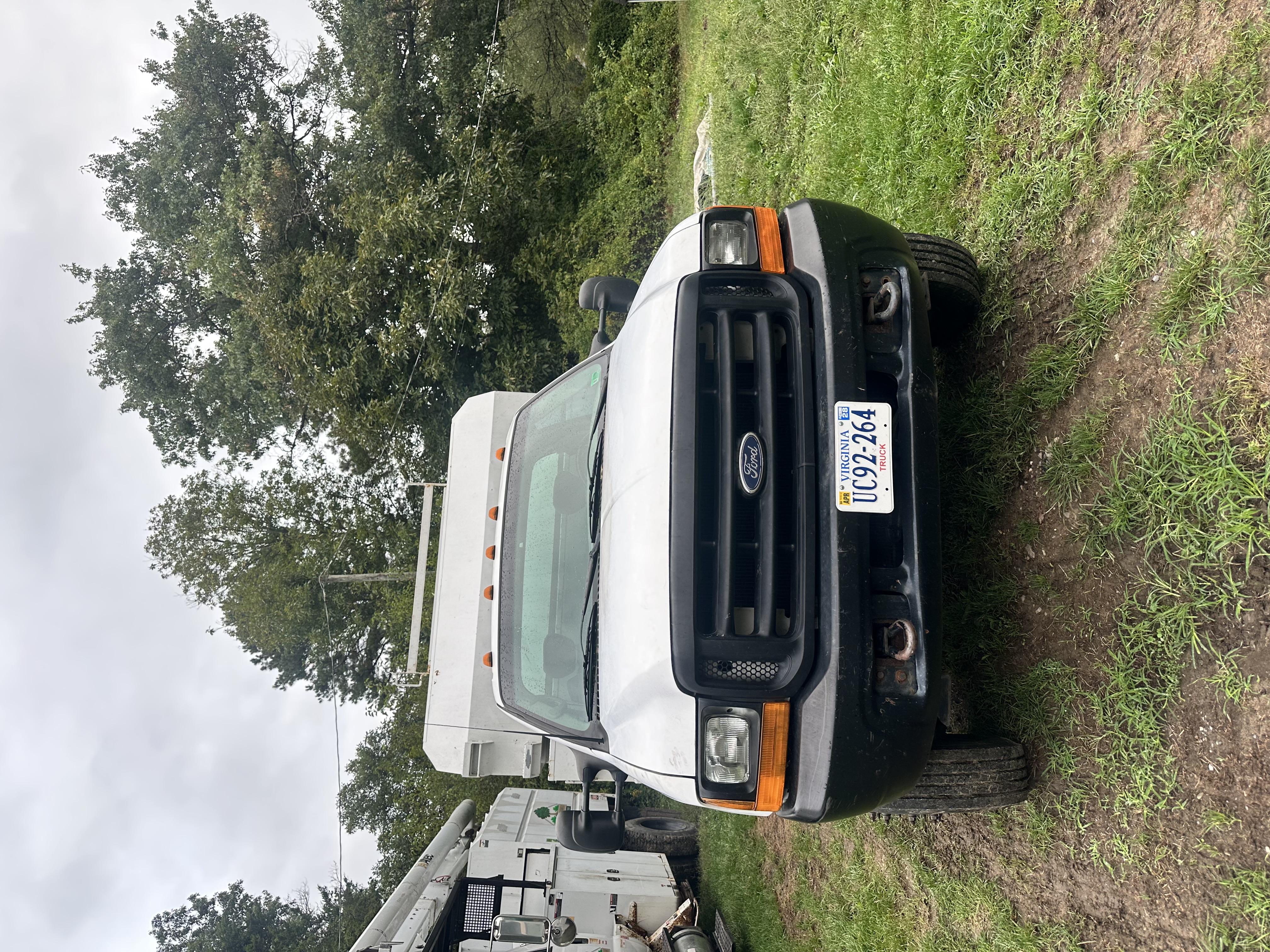 Used 2001 Ford F450 Chip Truck