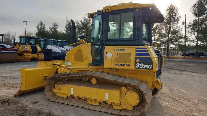 Used 2022 Komatsu D39PXi-24