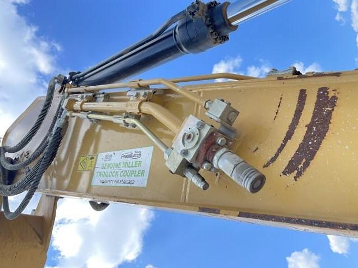 Used 2019 Caterpillar 320