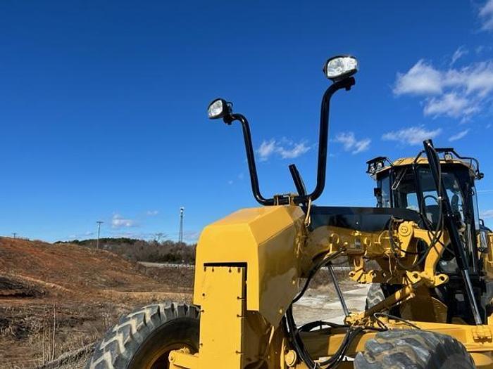 Used 2008 Caterpillar 140M