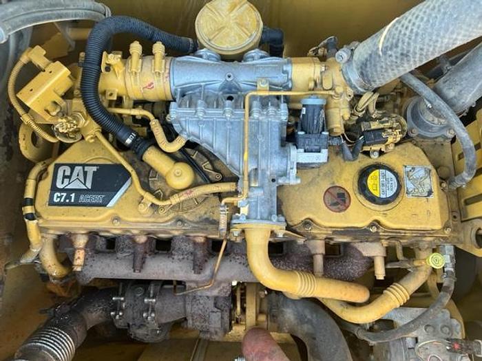 Used 2015 CAT 323FL/with Thumb