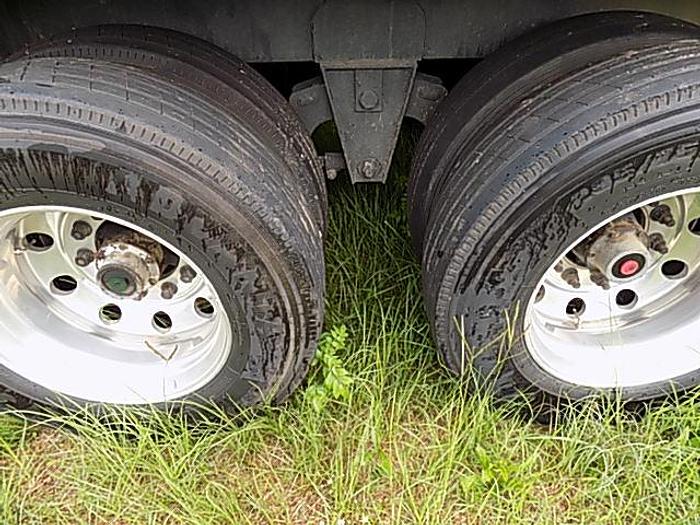 Used 2003 Manac 45'x96" Chip Trailer HD wall