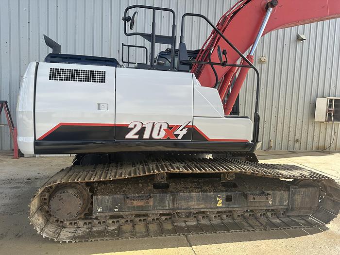 Used 2020 Link-Belt 210 / with Hyd thumb