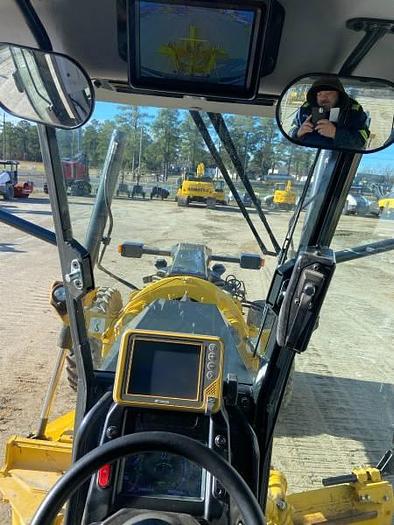 Used 2022 Komatsu GD655-7