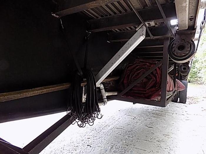 Used 1999 UTILITY TRAILER CORP FLATBED 102 x 48