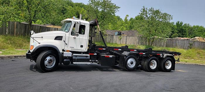 Used 2008 Mack CV713