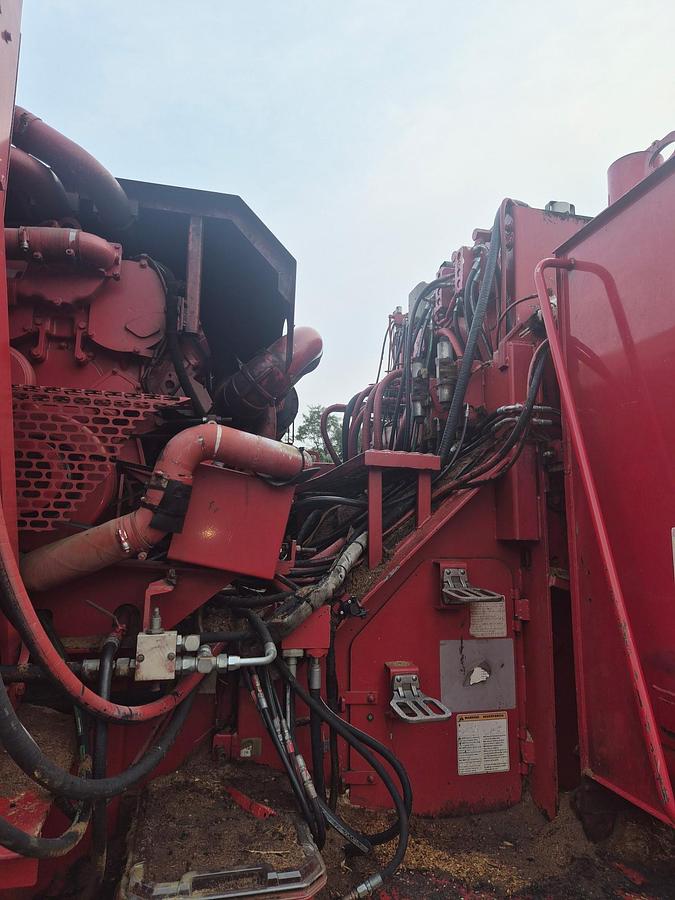Used 2010 Bandit 4680T with chipping and grinding package