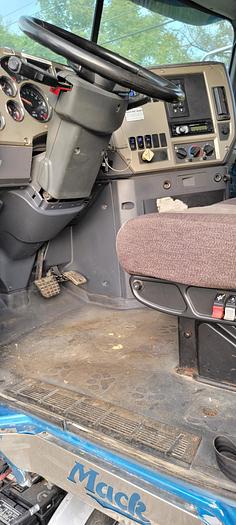 Used 2009 Mack GU713 *** Allison Automatic*** Granite