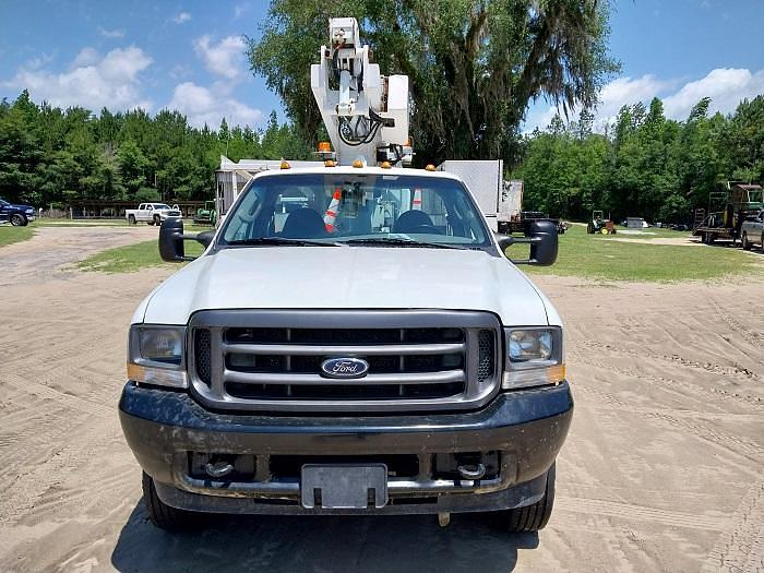 Used 2004 Ford F450 Altec Bucket Truck