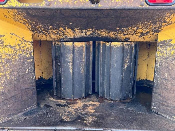 Used 2004 Vermeer BC1800XL