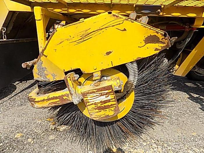 Used Superior Broom DT80-CT Broom Sweeper