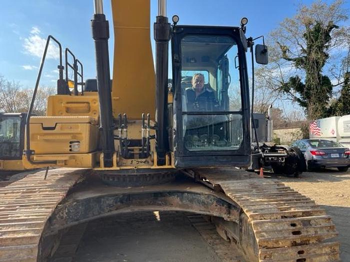 Used 2015 CATERPILLAR 329FL