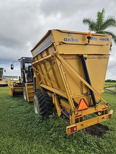 Used 2000 OXBO Big Jack with VPC1500 Bean Head